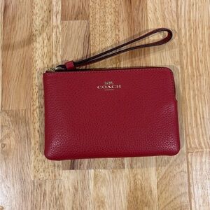 Coach true Red Wristlet